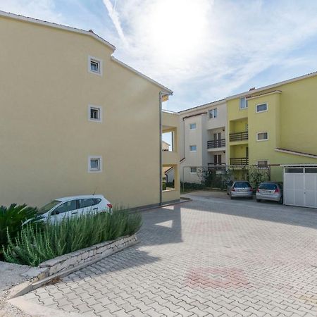 Apartments Srecko Duće Екстериор снимка