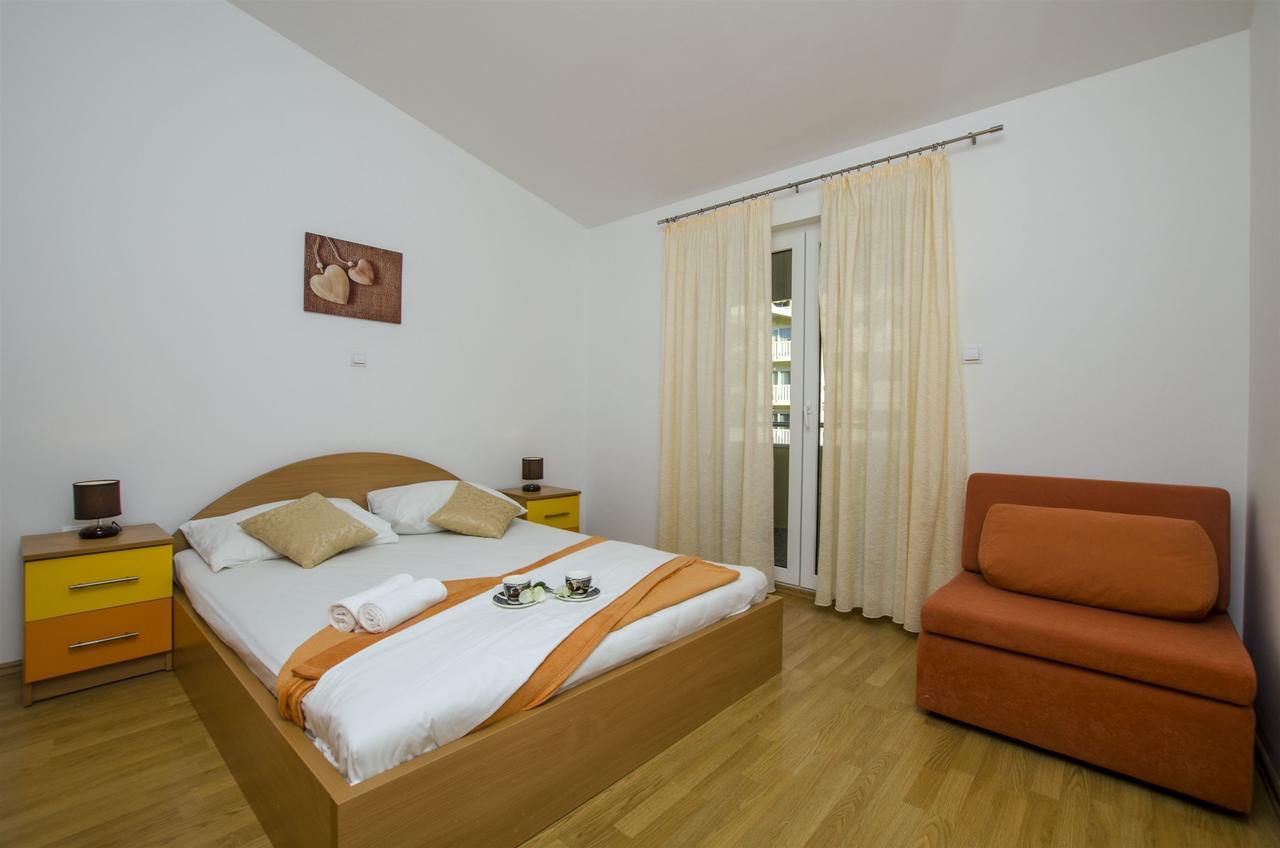 Apartments Srecko Duće Екстериор снимка