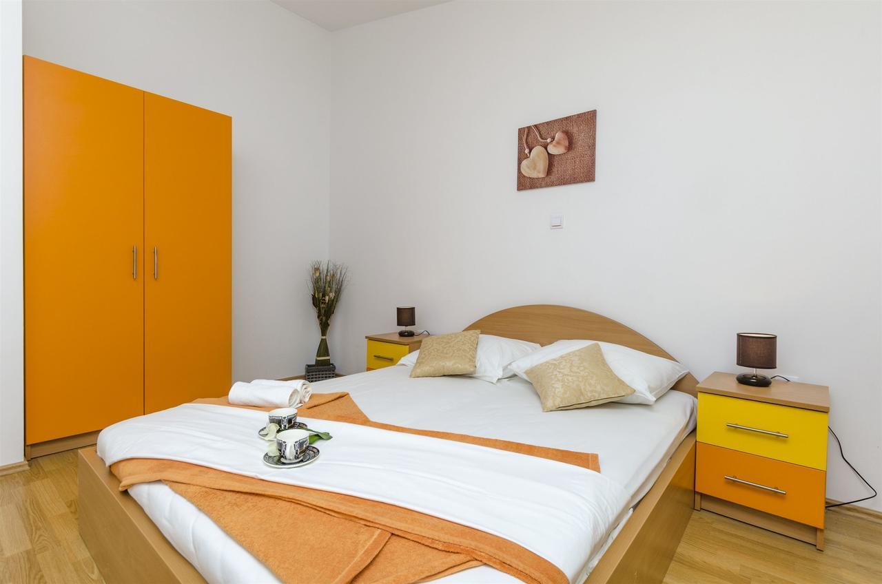 Apartments Srecko Duće Екстериор снимка