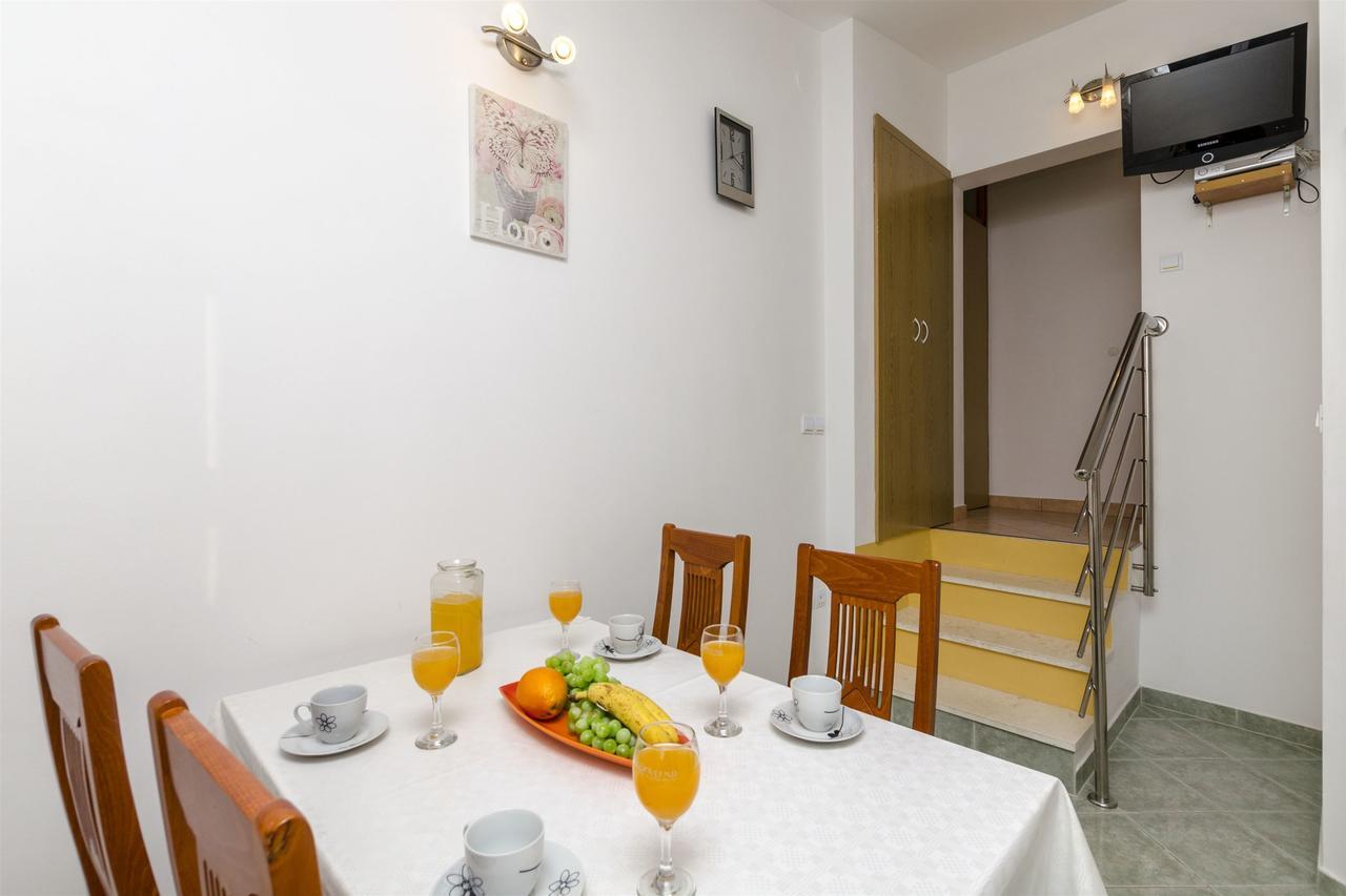 Apartments Srecko Duće Екстериор снимка