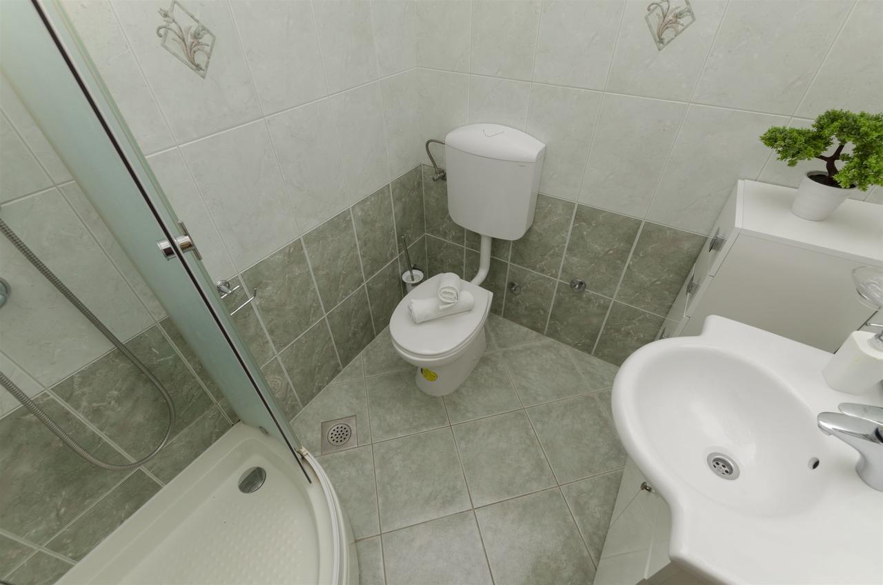 Apartments Srecko Duće Екстериор снимка